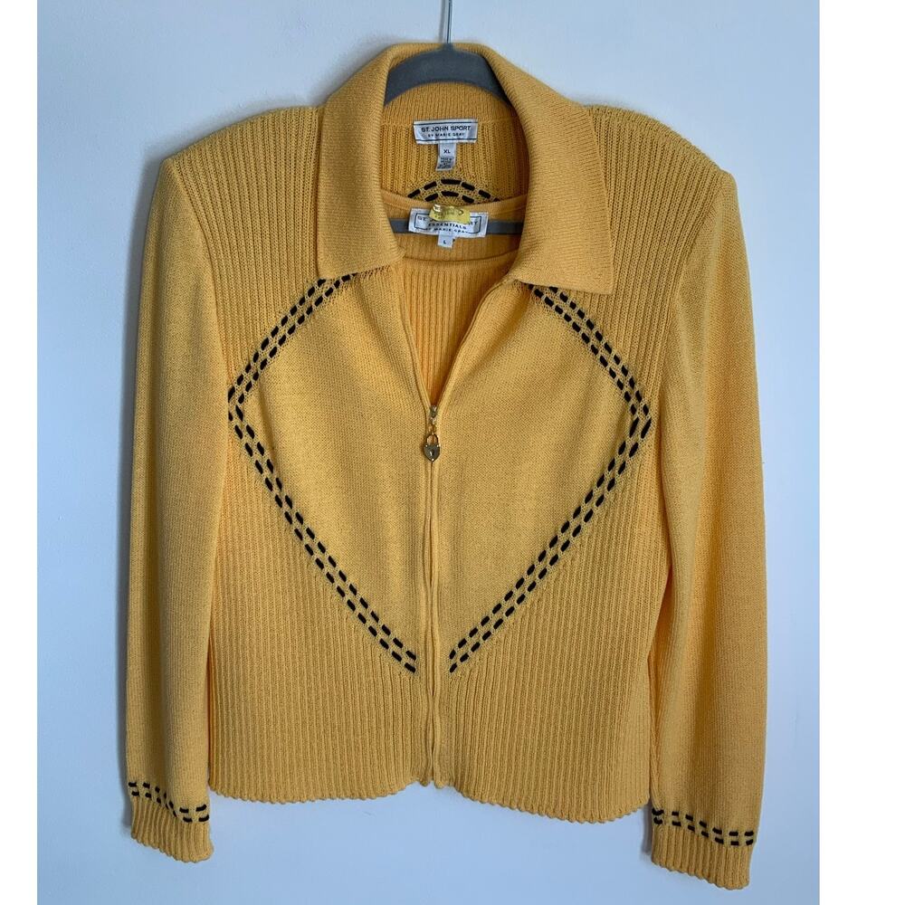St. John Sport Cardigan and sweater size‎ XL/large